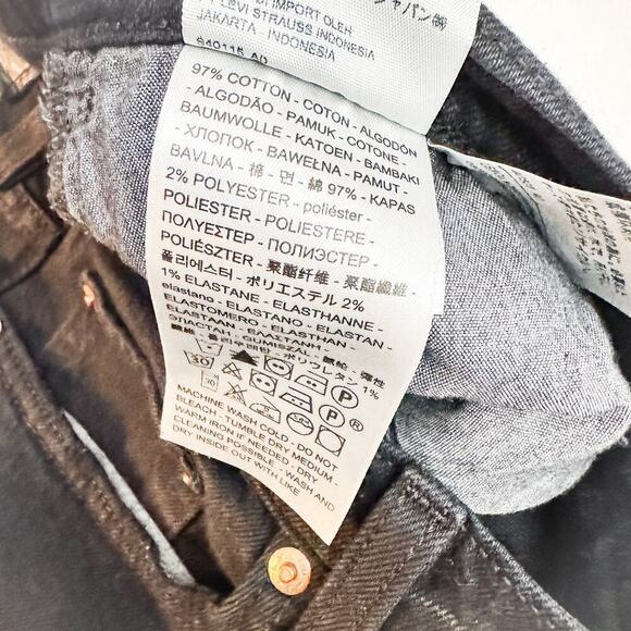 Levi's Wedgie Black Denim Button Fly Distressed Jeans Size 28 - Picture 7 of 11